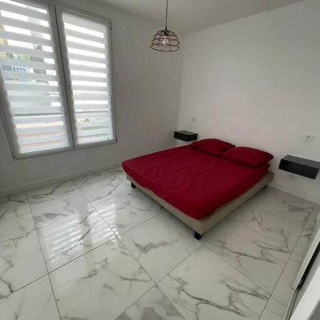 Appartement 2 Pieces, Salon Et Chambre, 44M2 Refait A Neuf Clichy Eksteriør billede