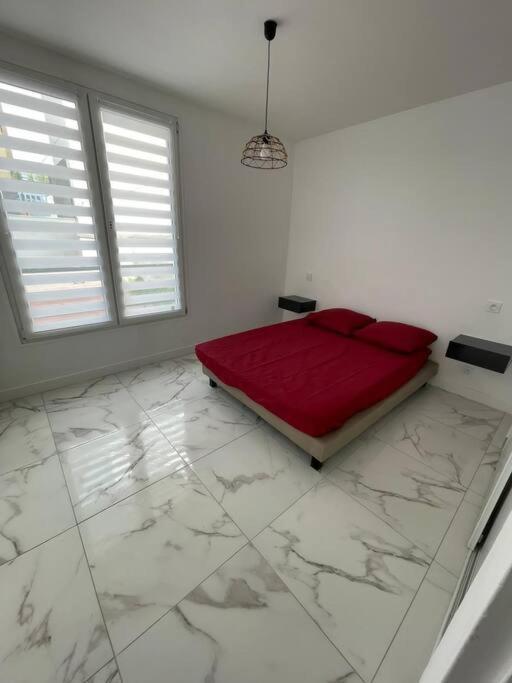 Appartement 2 Pieces, Salon Et Chambre, 44M2 Refait A Neuf Clichy Eksteriør billede